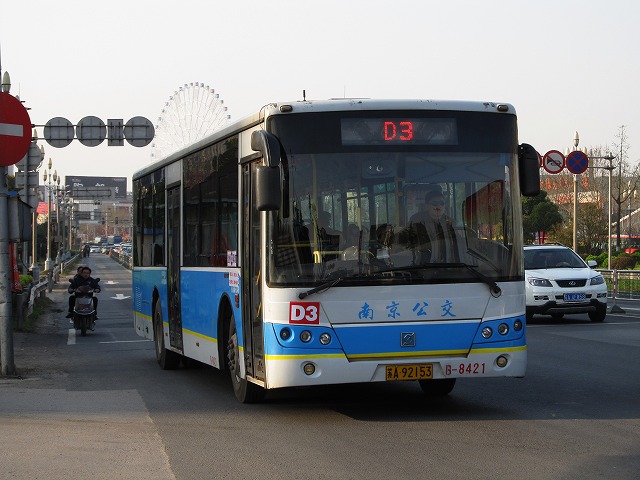 bus_D3_s.jpg